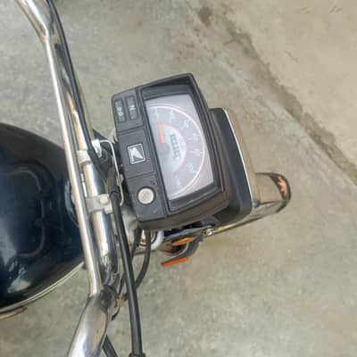 one hand used 2025 model bia on da sport