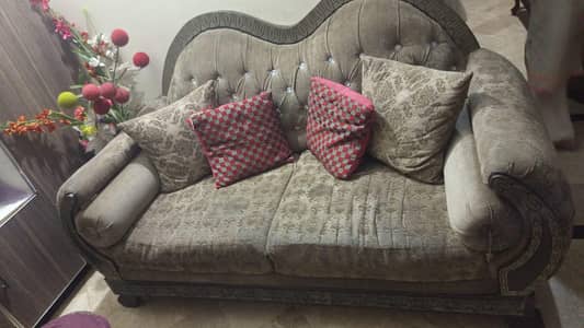 I want to sale sofa urgent in good condition