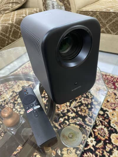 Xiaomi smart projector L1