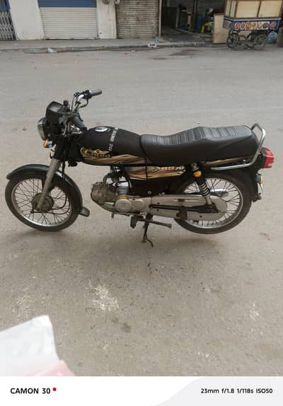 Used CD 70 2025 Model Karachi | Neat & Clean | Original Documents