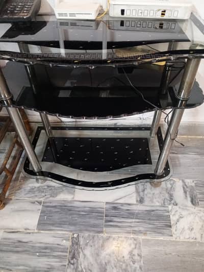 Glass TV trally