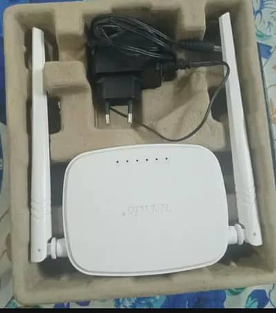 router for sale / tenda router/ never used