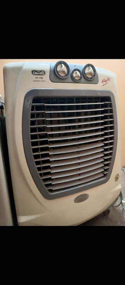 united UD 750