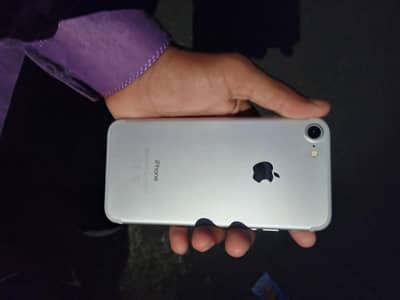 Apple iPhone 7