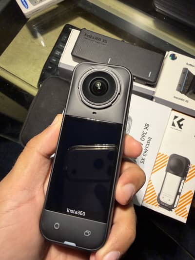 Insta360 x5