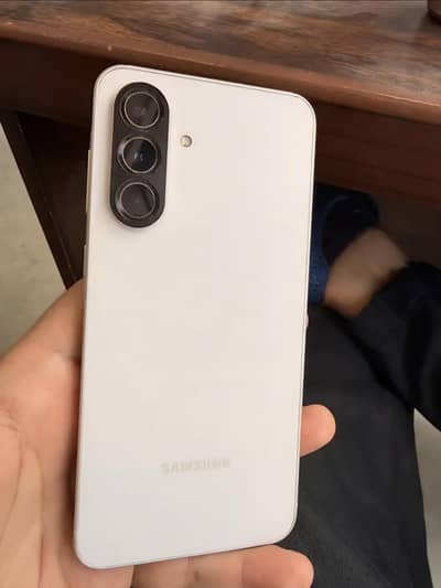 samsung A56 12 256 GB full box