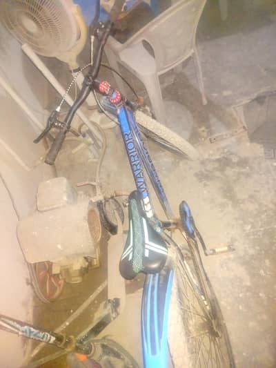 disc brakes both medium size runing condtion