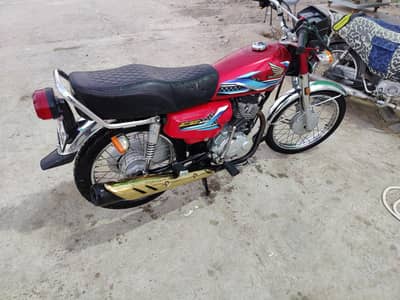 Honda 125 in good condition full original first owner