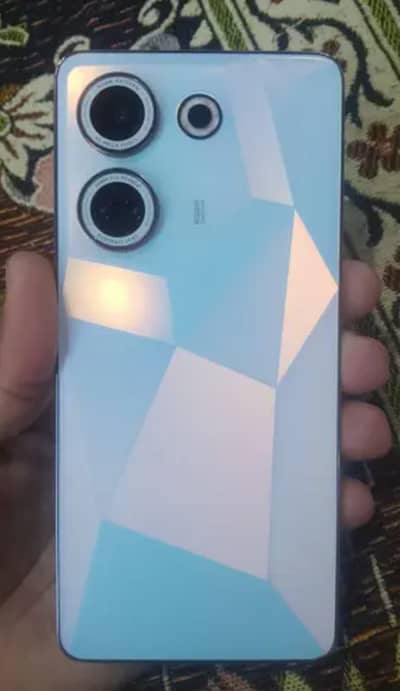 Tecno CAMON 20