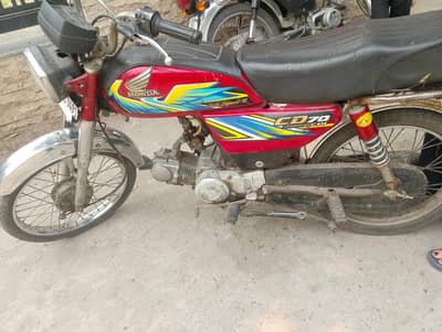 Honda cd70 japani 2010 70 km  petrol evrage