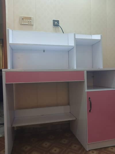 Study table for Children, Teenagers and Adults.