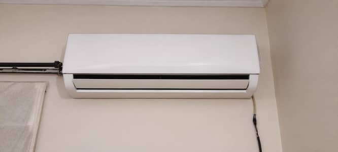 Gree Inverter 1.5 Ton Split AC Heating & Cooling