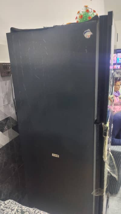 Dawlance Medium Fridge