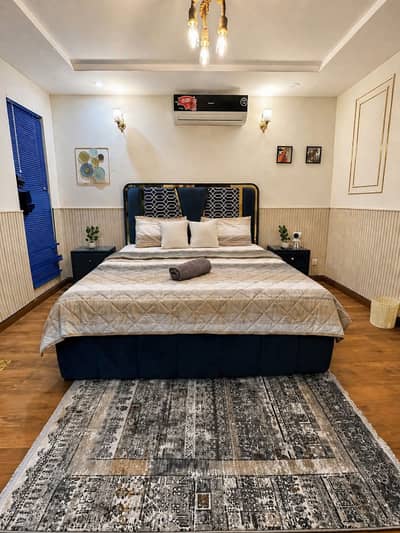 One bedroom apartment per day Avlable Gulbarga green Lslamabad fully furnished