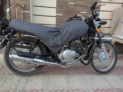 Suzuki GS 150 2025