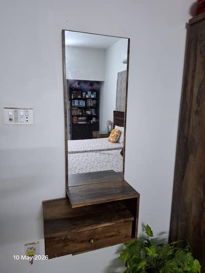 wall mounted  dresser