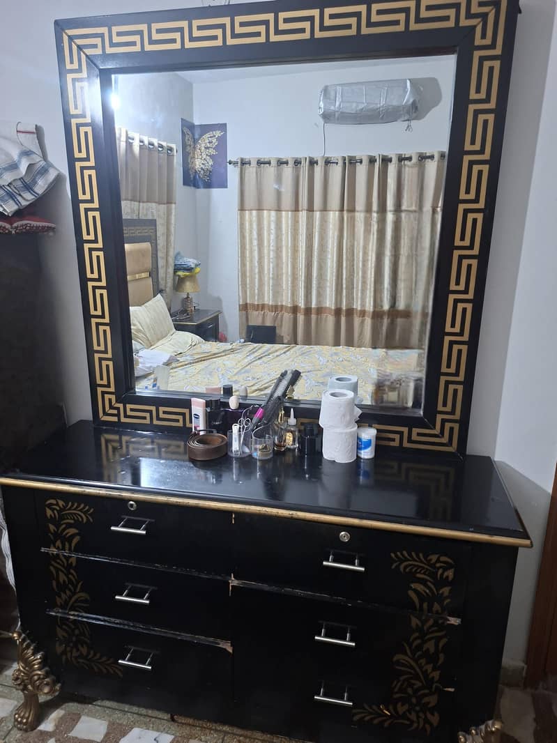 Dressing Table 1