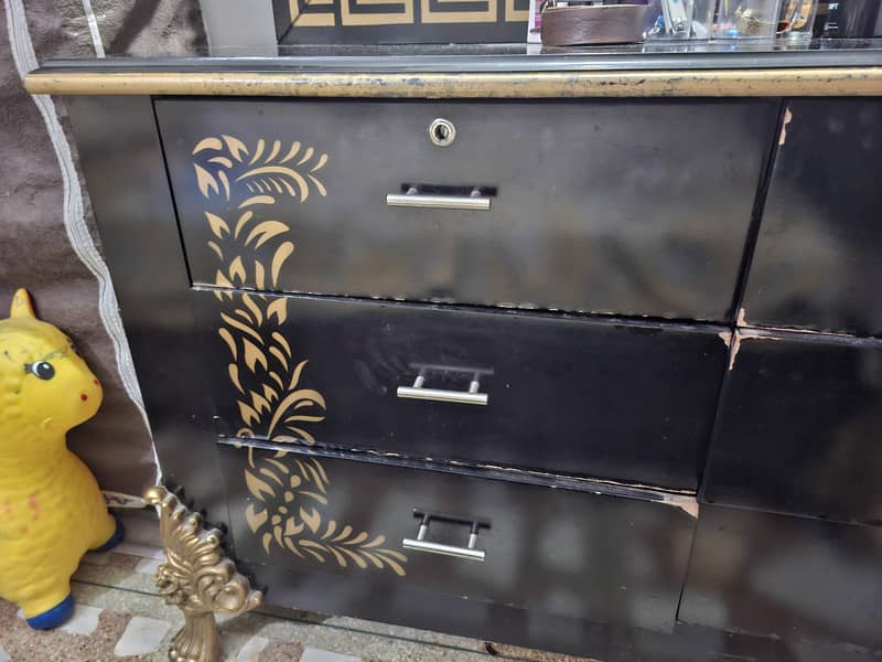 Dressing Table 3