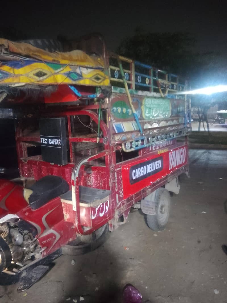 السلام علیکم لوڈر رکشہ ارڈینٹ سیل کے لیے ہیں اگر کسی کو چاہیے تو 9