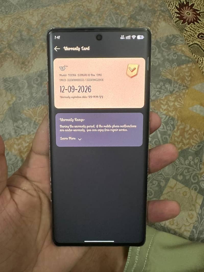Tecno camon 40 pro 0