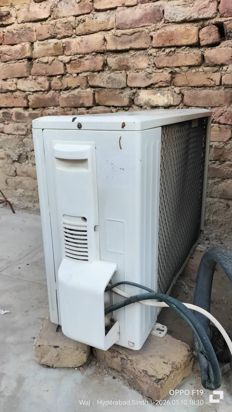 Gree AC Split used 2012 model, 2