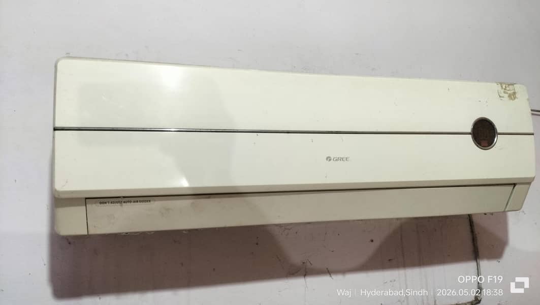 Gree AC Split used 2012 model, 5
