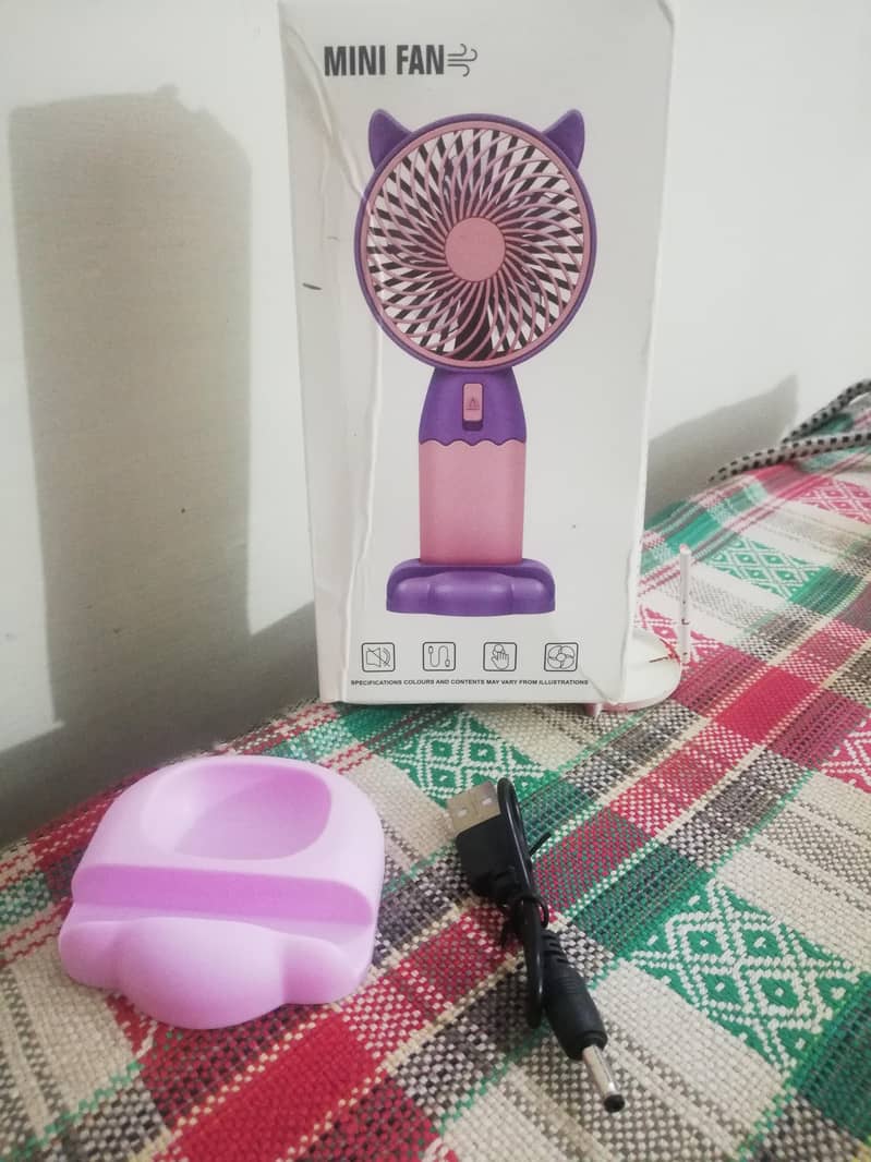 mini portable fan 1