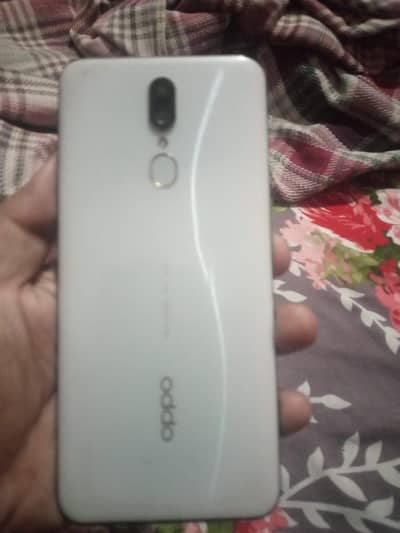 oppo f11 for sale touch brack ha work 100% okay  finger Lock face lock