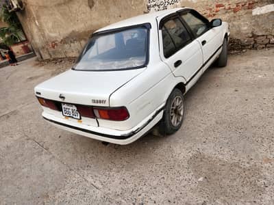 Nissan sunny 1992 model for sale