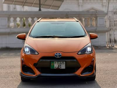 Toyota Aqua X Urban Hybrid Car 15 / 18