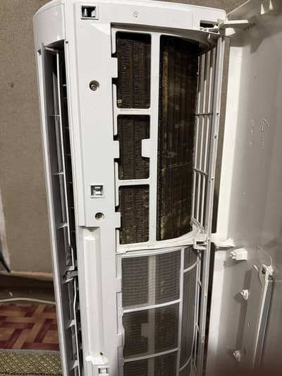 100% Copper Only 1 Year Used Non Inverter Ac.