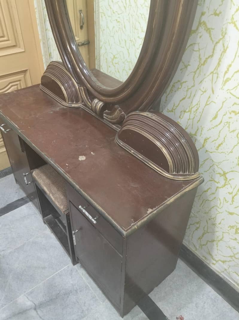 Dressing Table With Stool 5