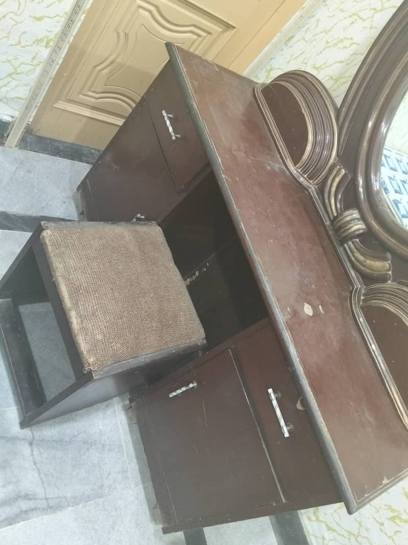 Dressing Table With Stool 12