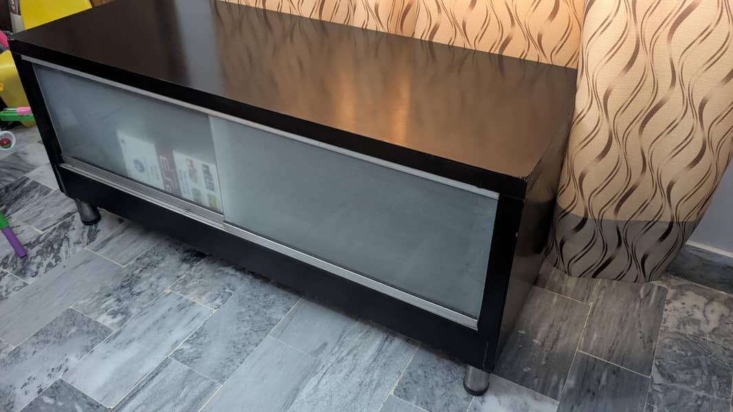 Tv console 0