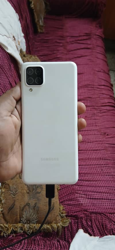 Samsung A12