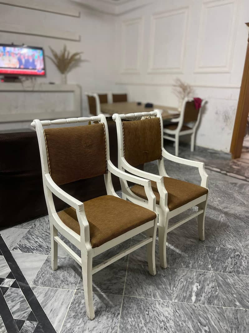 Dining chairs 0