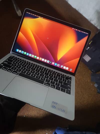 Macbook Air i5 2019 8gb/256gb