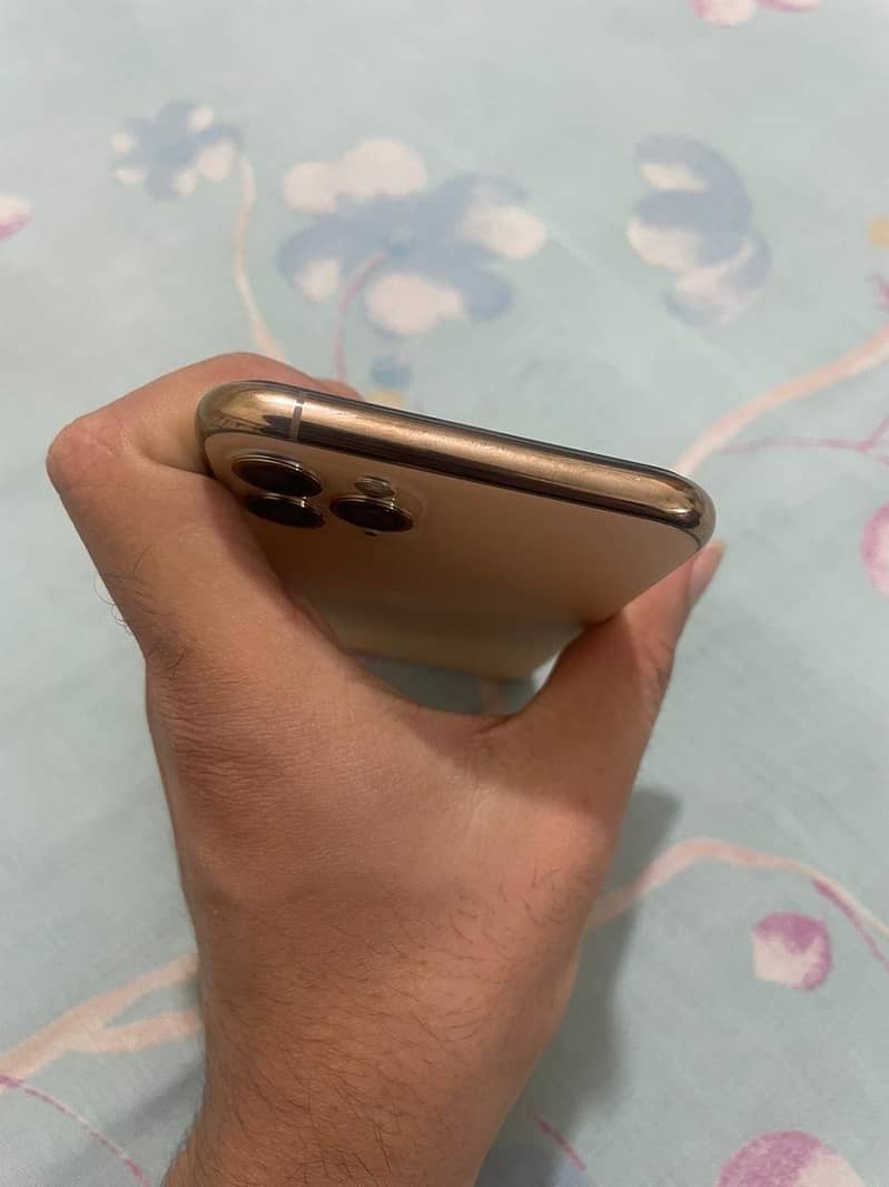 iphone 11 pro 6