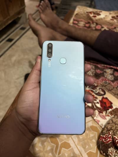 Vivo Y17