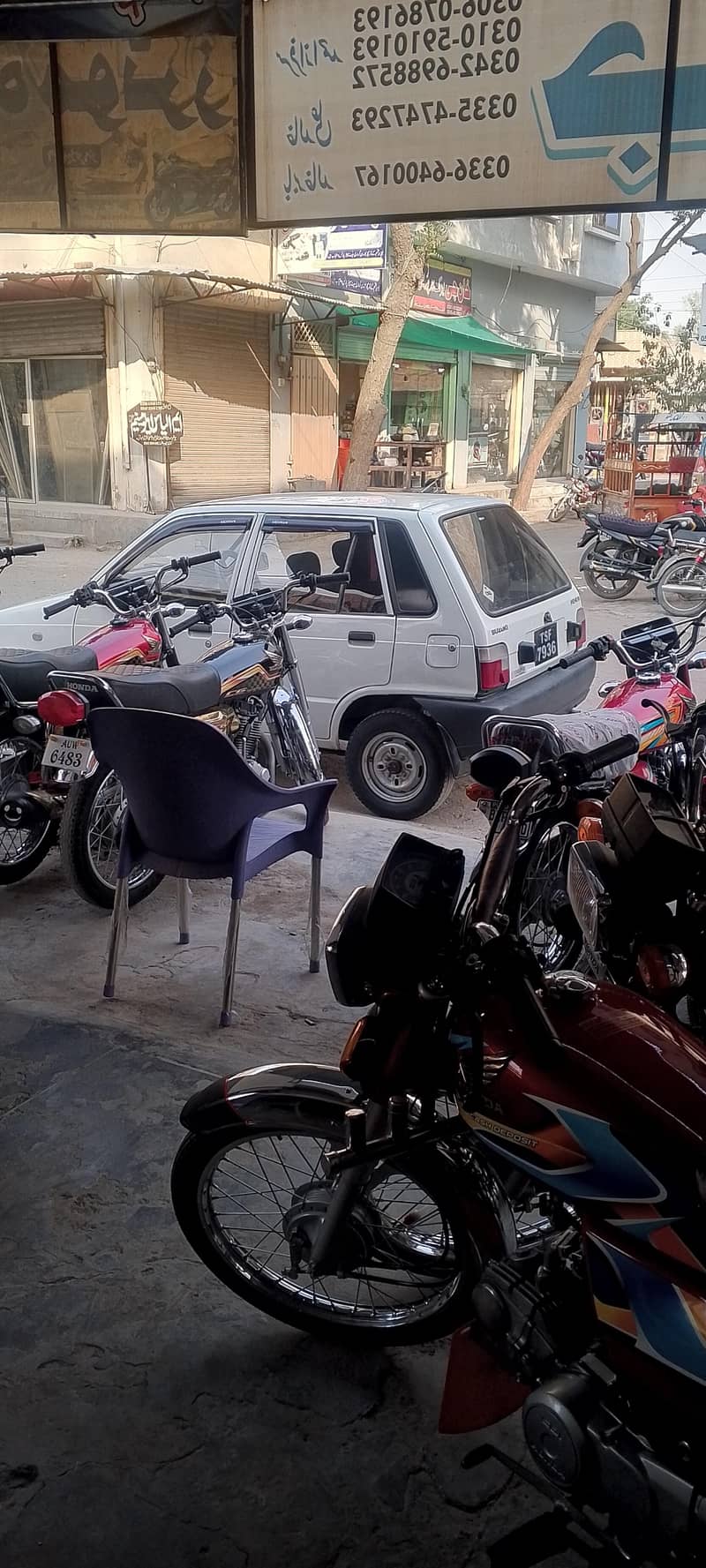 ٹوٹل جینون اندر باہر سے ہ ایکسیڈنٹ نہیں اوریجنل حالت میں 16