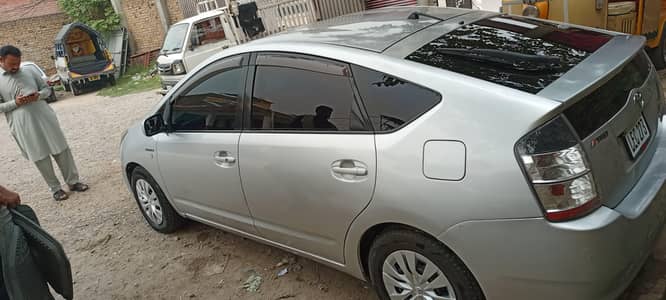 Prius G