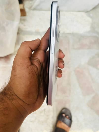 Infinix smart 8 pro all ok with box charger