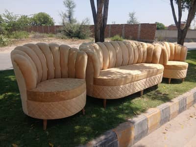 Premium Velvet Royal Sofa Set | 5 Seater | Like New