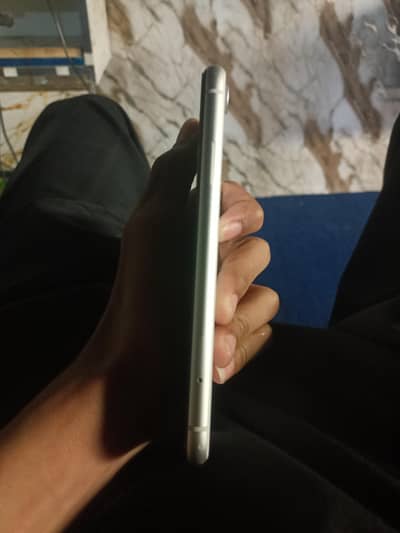 iphone xr urgent sale
