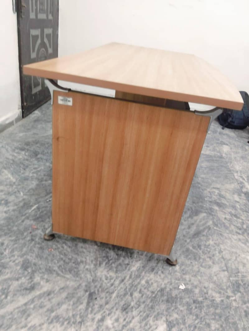 office manager table 0