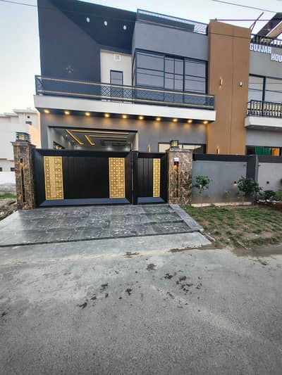 5 Marla Ultra Modern House Available For Sale At Prime Location