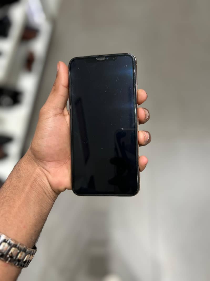 iPhone 11 Pro Max 2