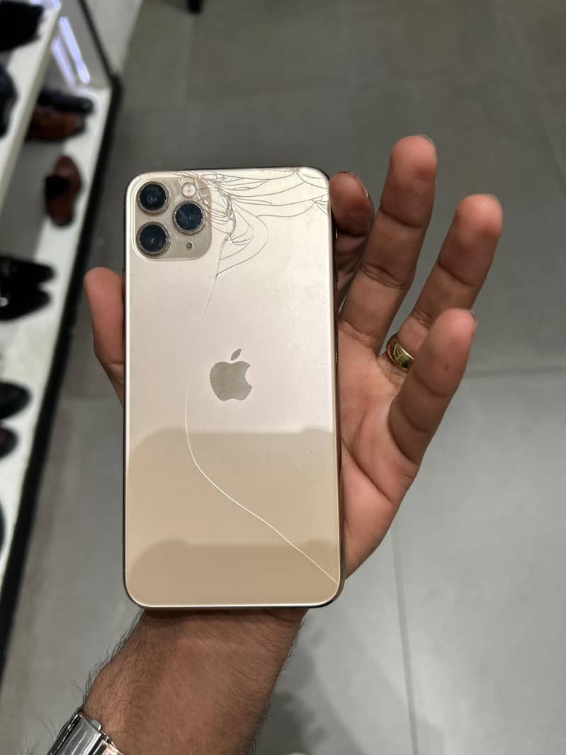 iPhone 11 Pro Max 3