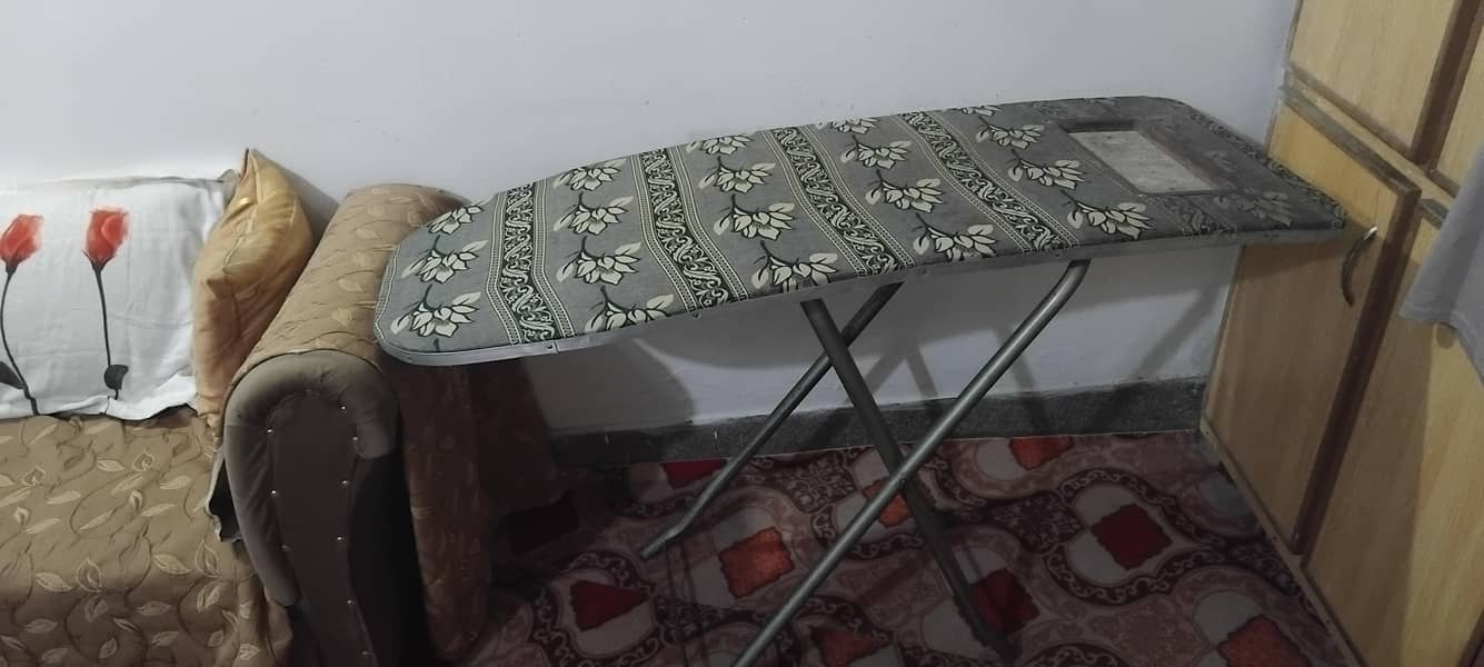 Foldable iron stand 3