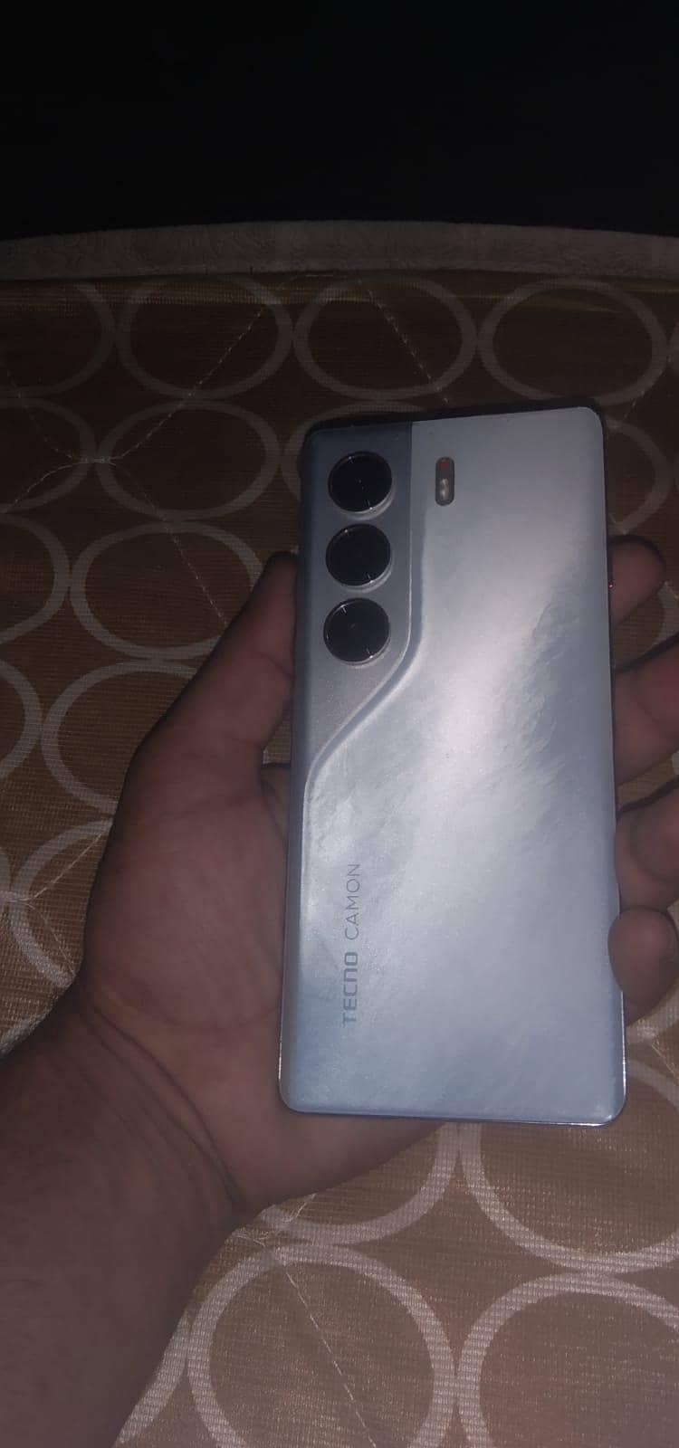 camon 40 pro 1